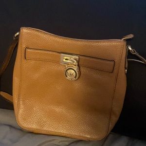 MK cross body bag 💼